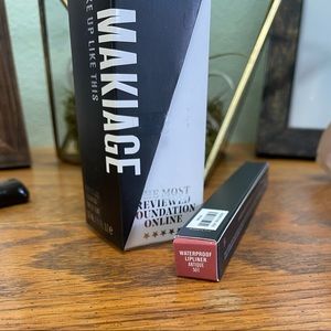 IL MAKIAGE | Woke Up Like This 075 Foundation & Waterproof Lip Liner